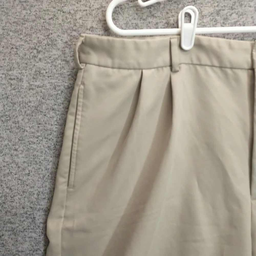 Tommy Armour Mens Tan Khaki Pleated Golf Shorts Size 40 Polyester Performance